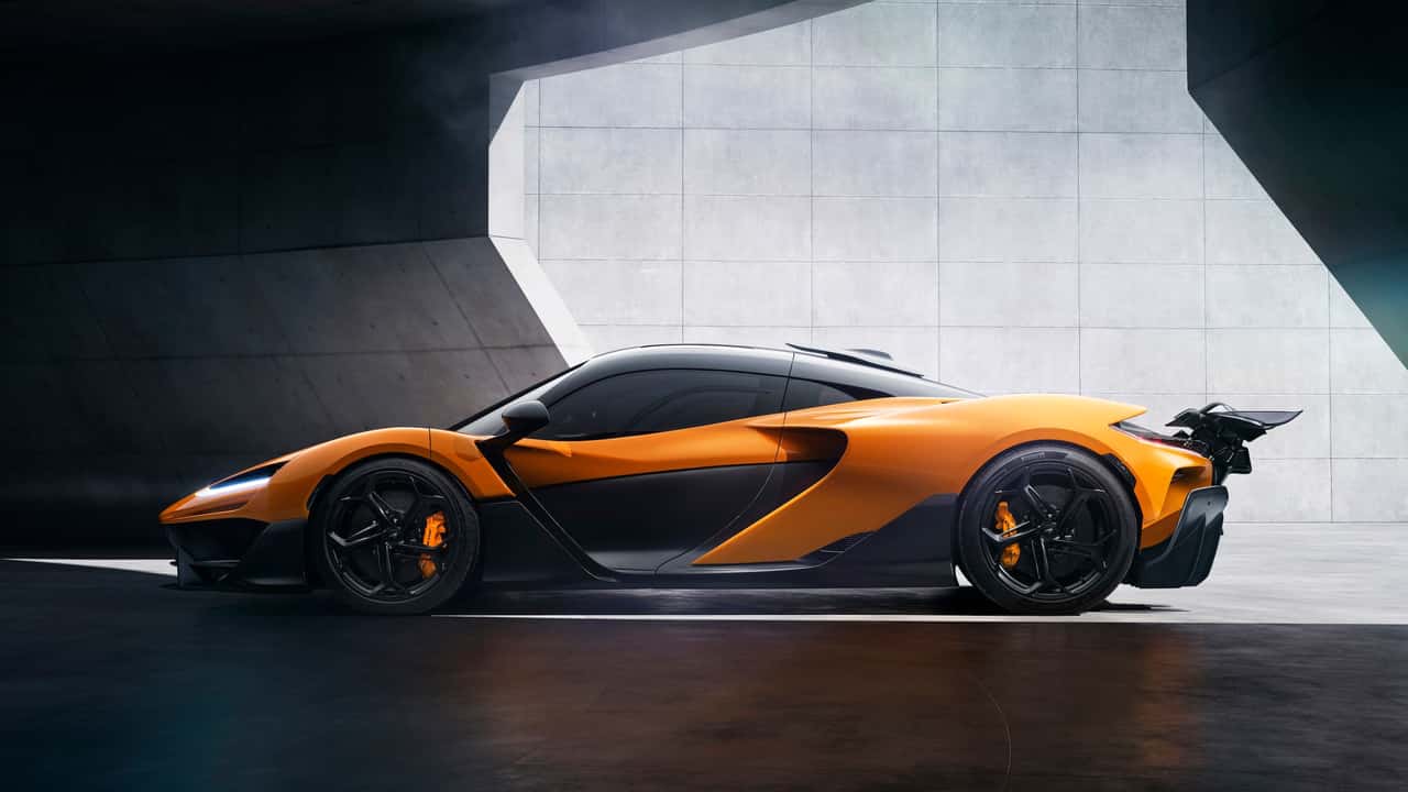 2025 McLaren W1 Side View - Release